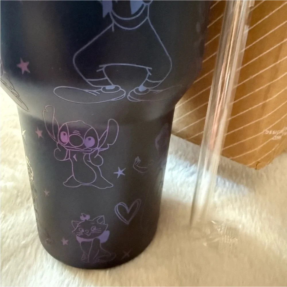 Stanley Disney 40 oz. Black Iridescent Oil Slick Castle and Friends Tumbler - Picture 11 of 13